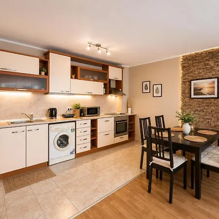 Delux 6 - Location Near River & Fair Διαμέρισμα Φιλιππούπολη