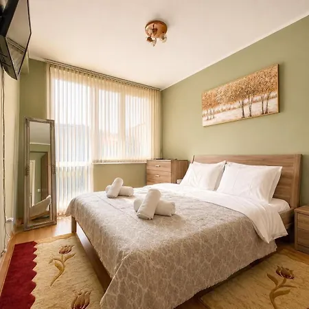 Delux 6 - Location Near River & Fair Φιλιππούπολη
